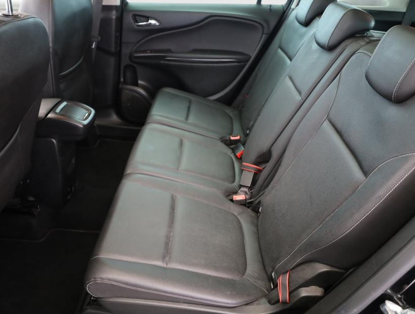 Opel Zafira Tourer, 2017