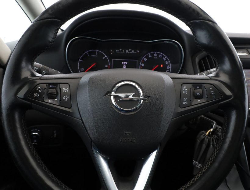 Opel Zafira Tourer, 2017