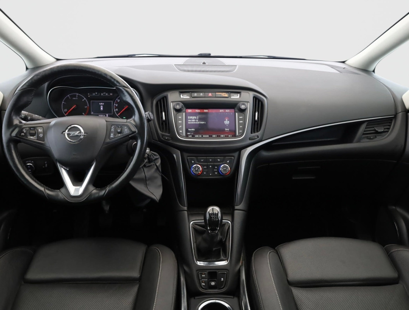 Opel Zafira Tourer, 2017