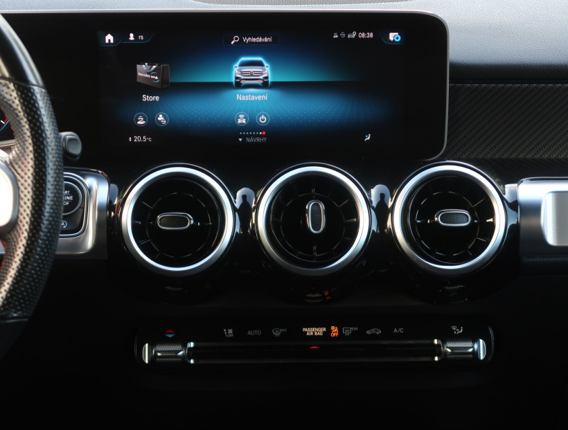 Mercedes-Benz GLB, 2020