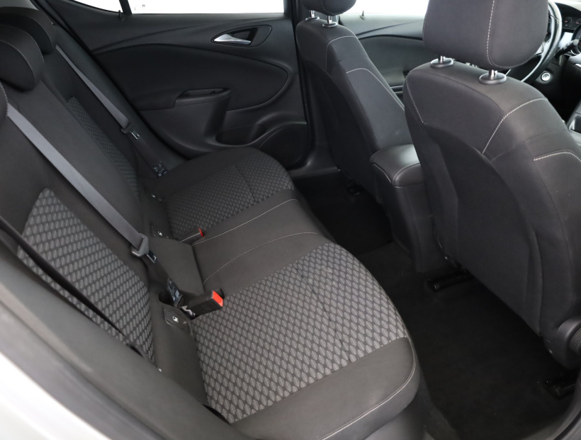 Opel Astra, 2016