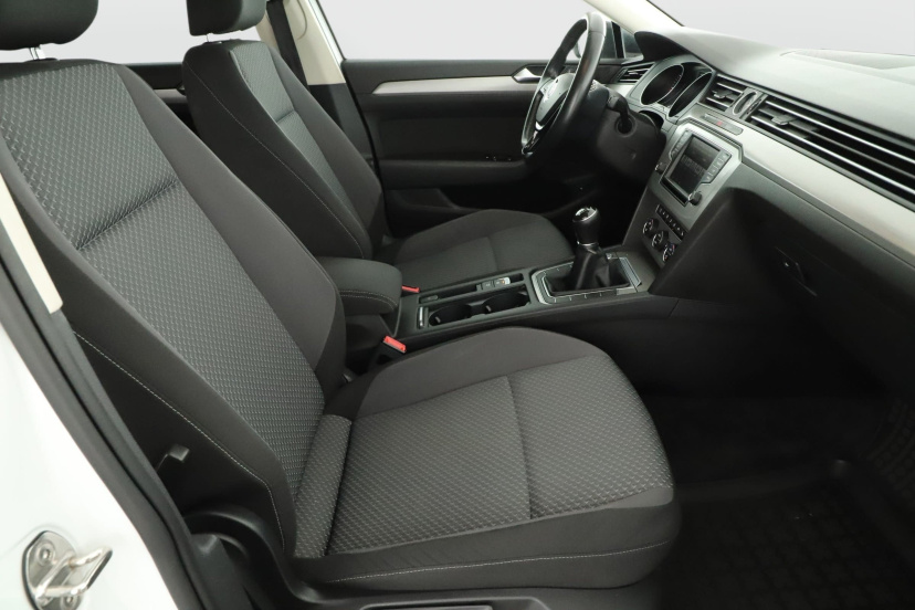 Volkswagen Passat, 2015