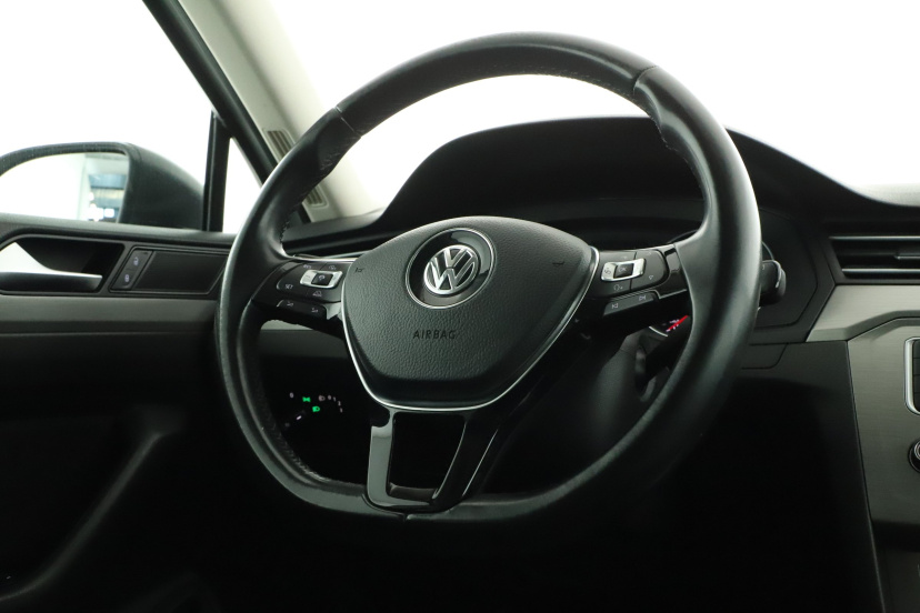 Volkswagen Passat, 2015