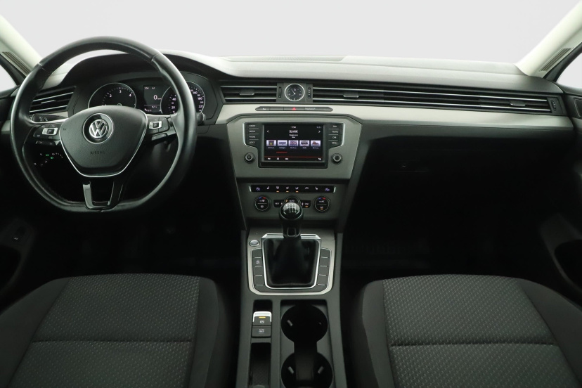 Volkswagen Passat, 2015