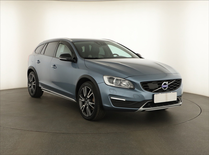 Volvo V60 Cross Country, 2017