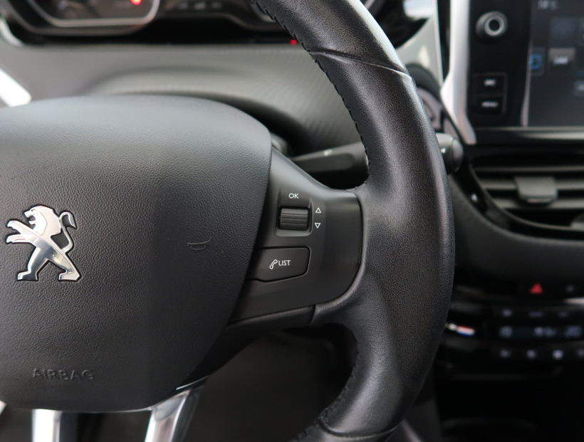 Peugeot 2008, 2016