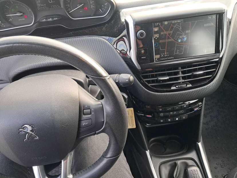 Peugeot 2008, 2016