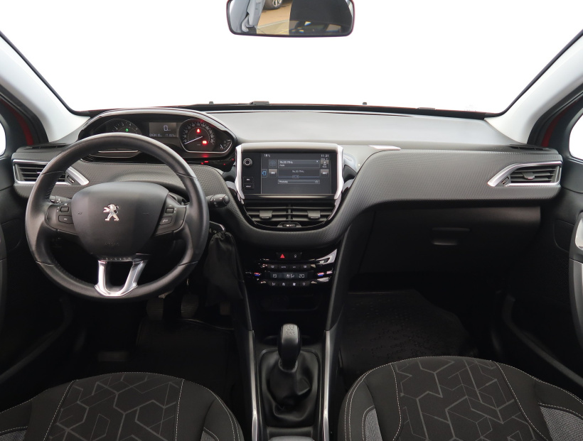Peugeot 2008, 2016