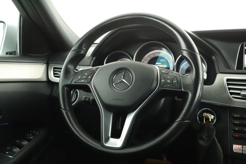 Mercedes-Benz E, 2013
