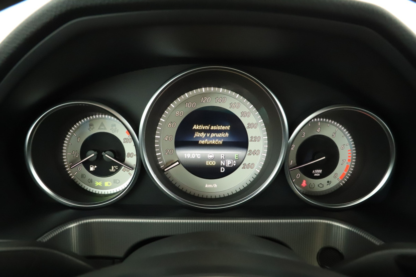 Mercedes-Benz E, 2013