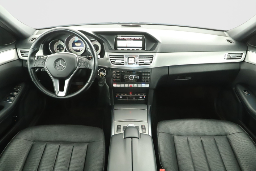 Mercedes-Benz E, 2013