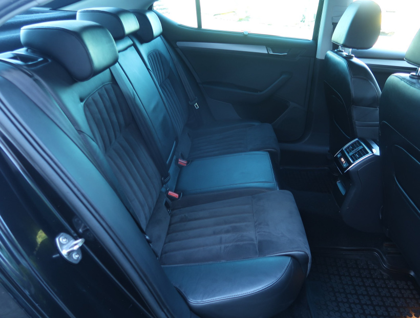 Škoda Superb, 2016