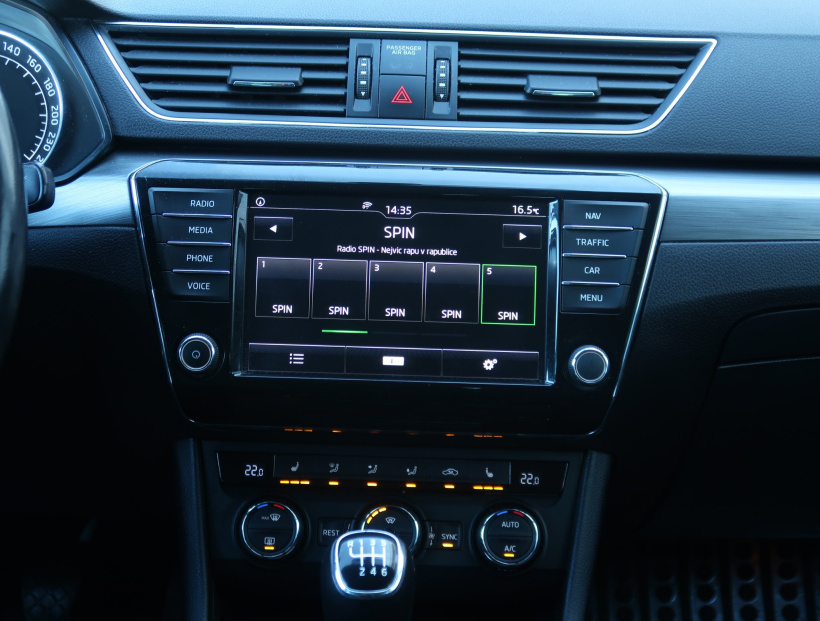 Škoda Superb, 2016