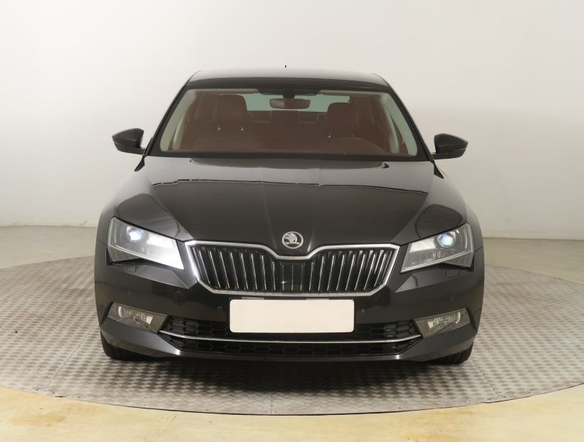 Škoda Superb, 2016