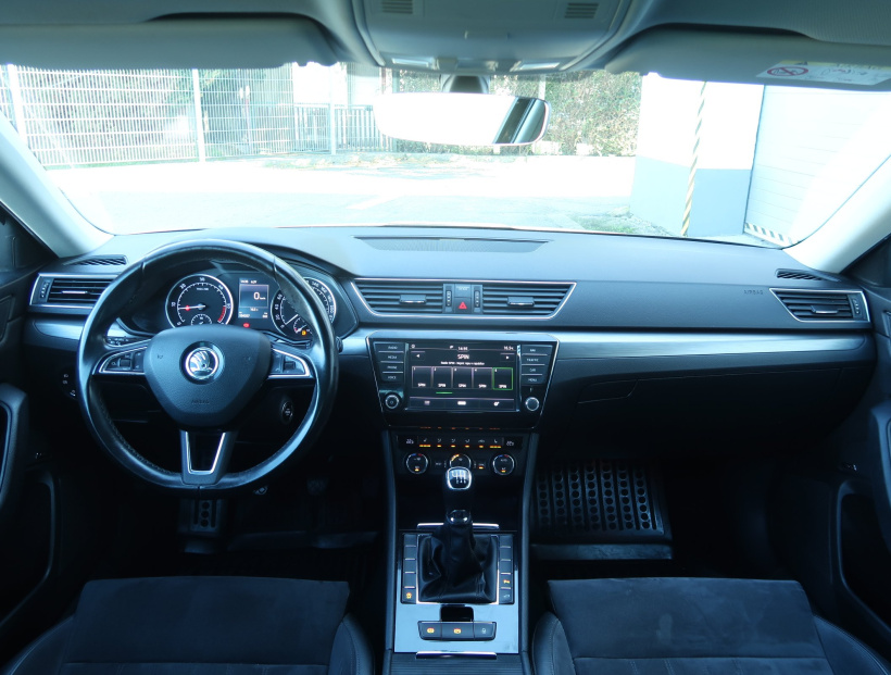 Škoda Superb, 2016