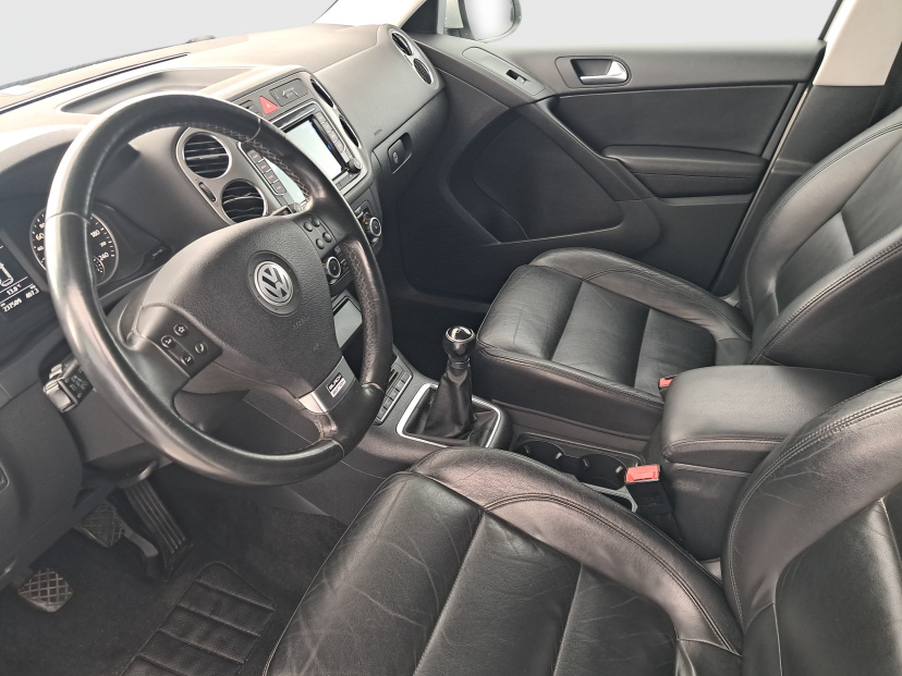 Volkswagen Tiguan, 2010