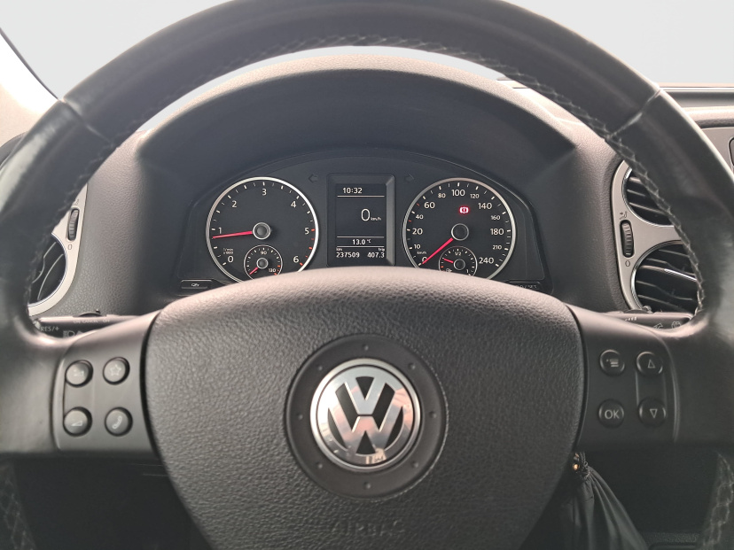 Volkswagen Tiguan, 2010