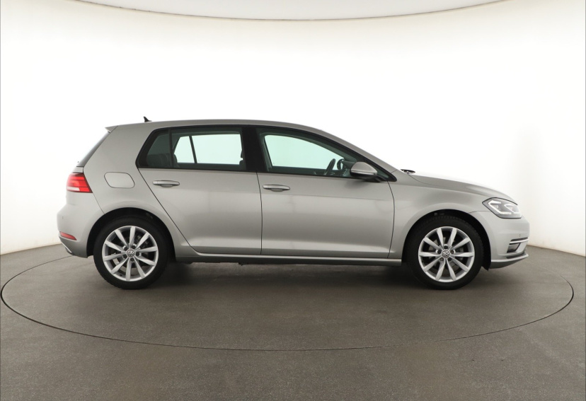 Volkswagen Golf, 2017
