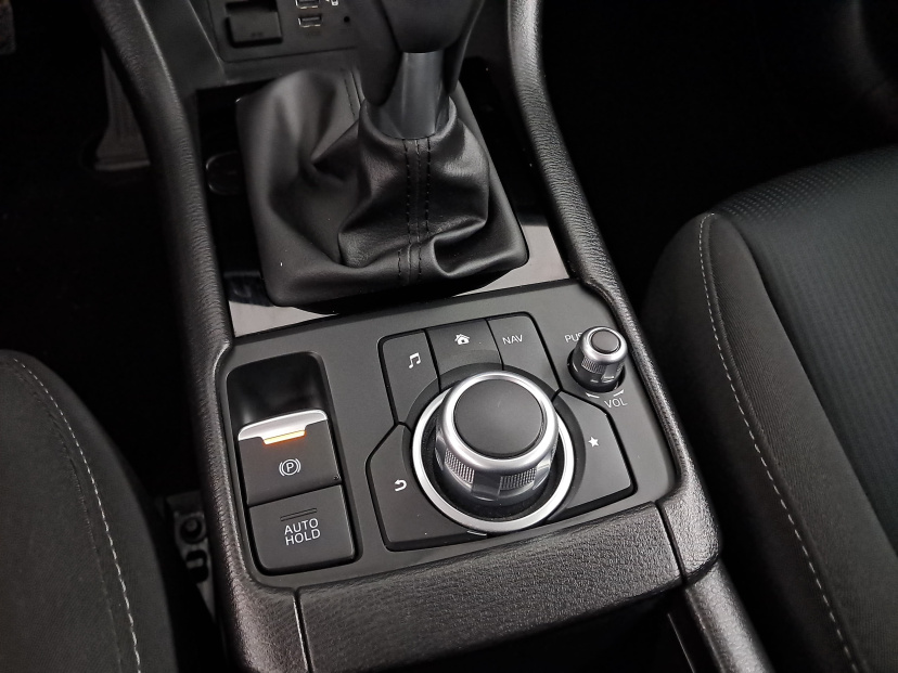 Mazda CX-3, 2022
