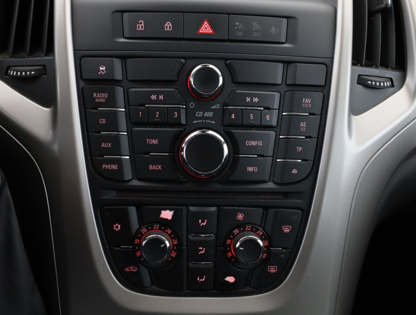 Opel Astra, 2012