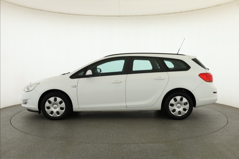 Opel Astra, 2012