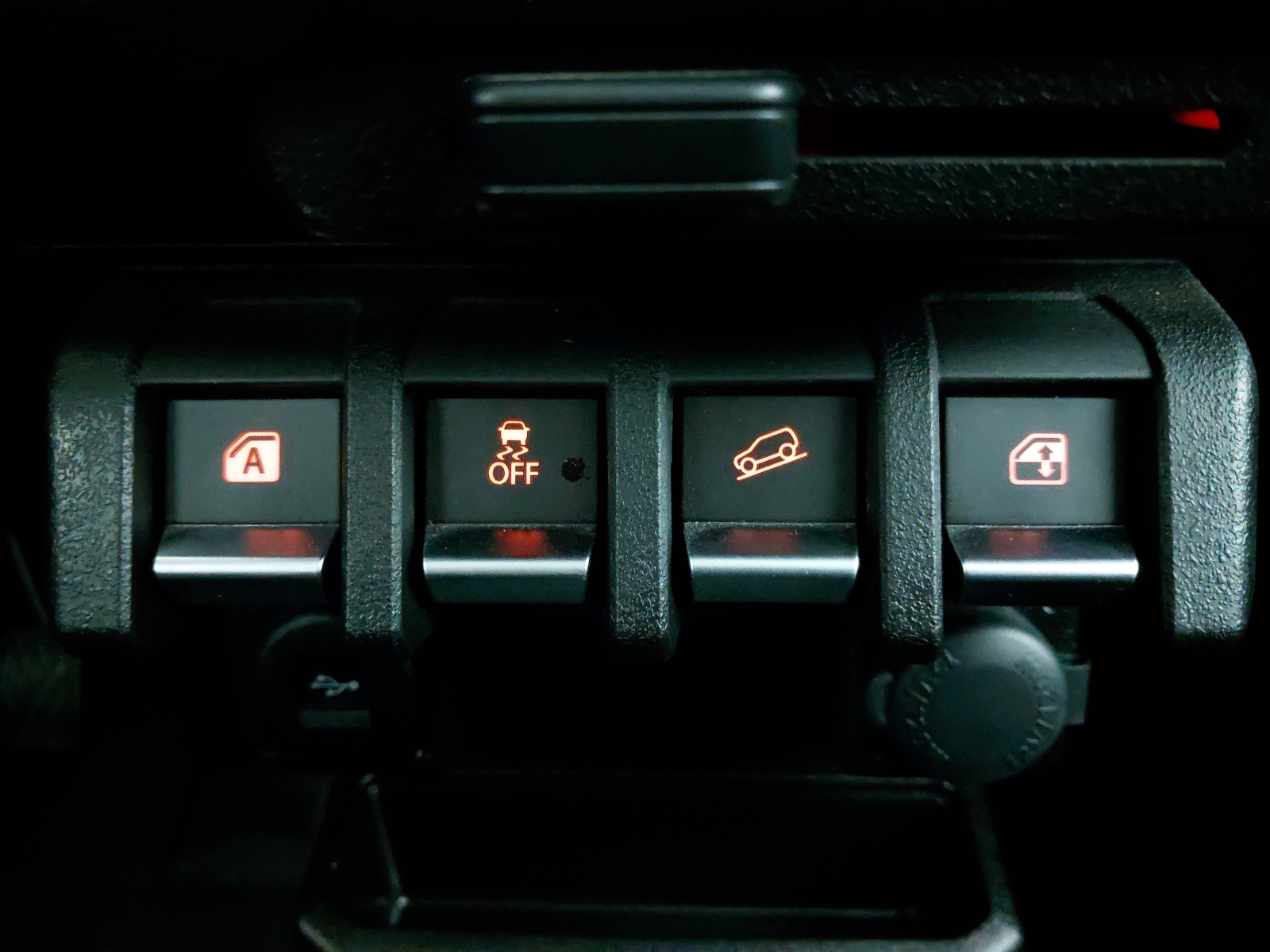 Suzuki Jimny - 2024