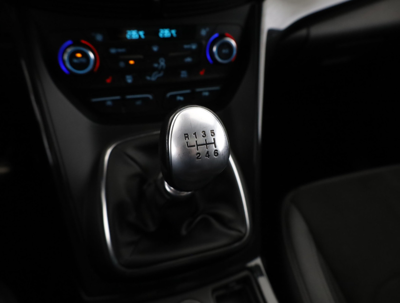 Ford Kuga, 2017