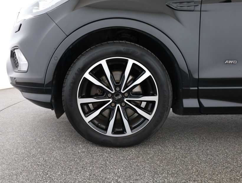 Ford Kuga, 2017