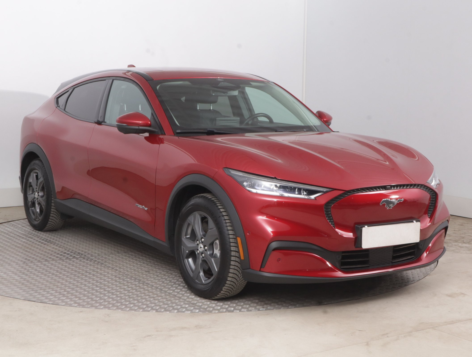 Ford Mustang Mach-E Standard Range RWD, 2021