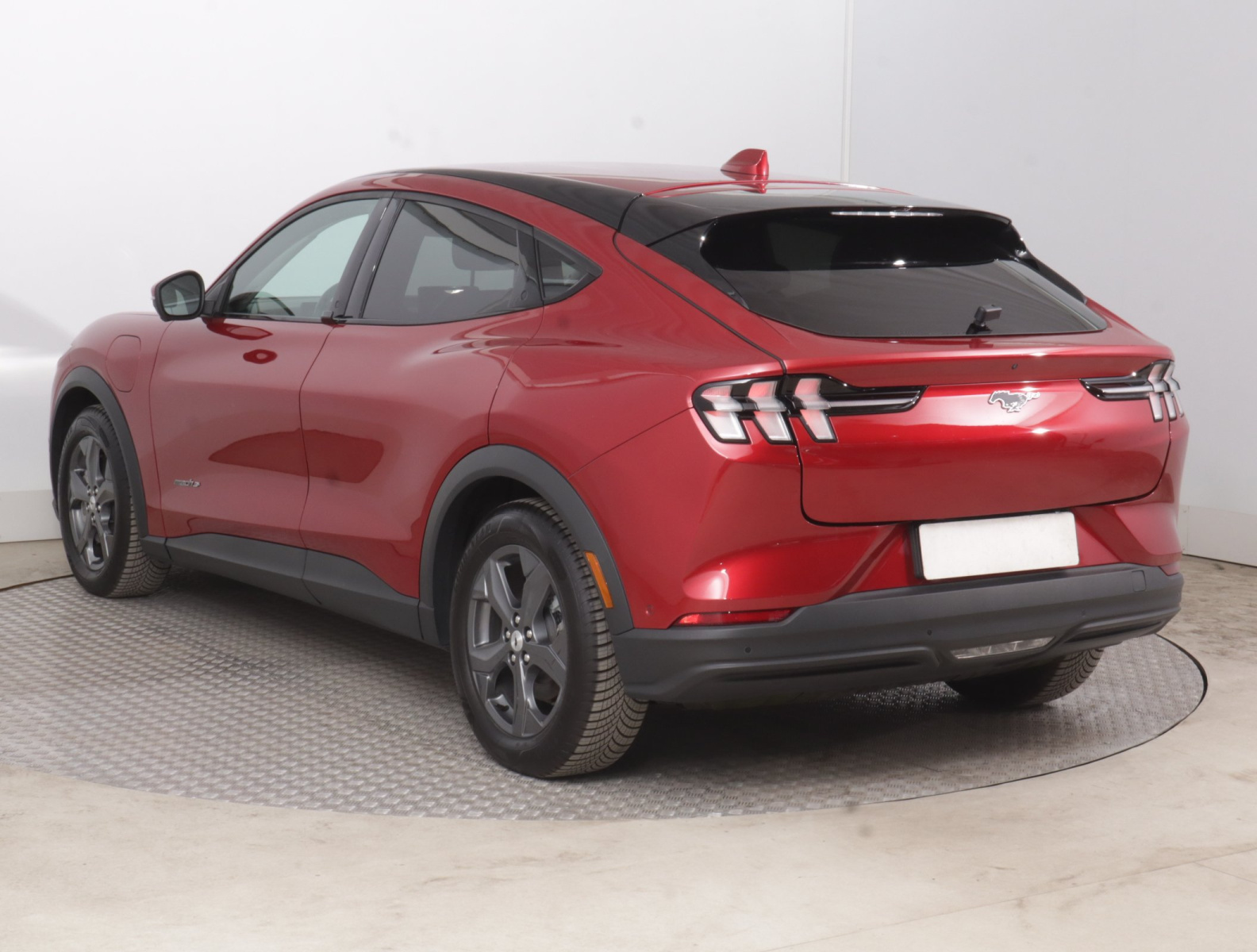 Ford Mustang Mach-E Standard Range RWD, 2021 5