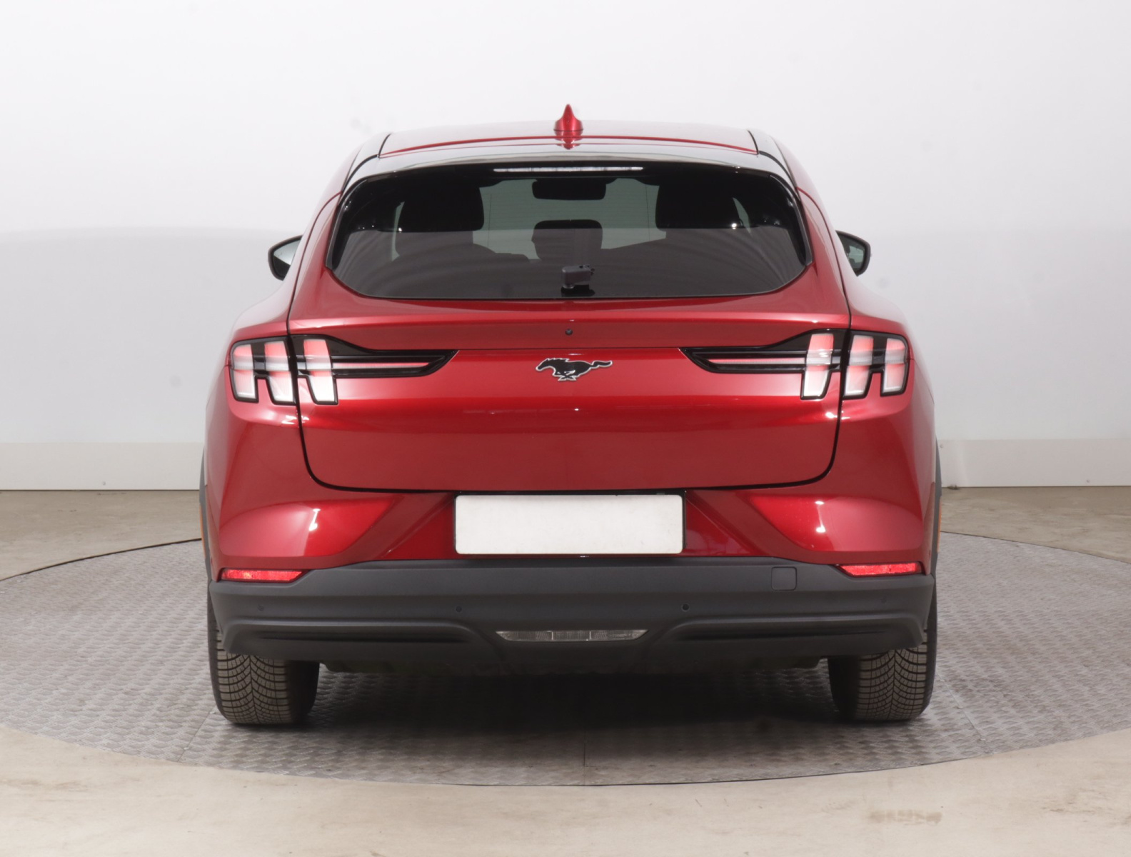 Ford Mustang Mach-E Standard Range RWD, 2021 6