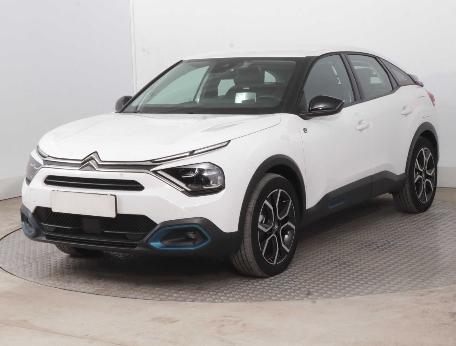 Citroen e-C4 50 kWh, 2022 3