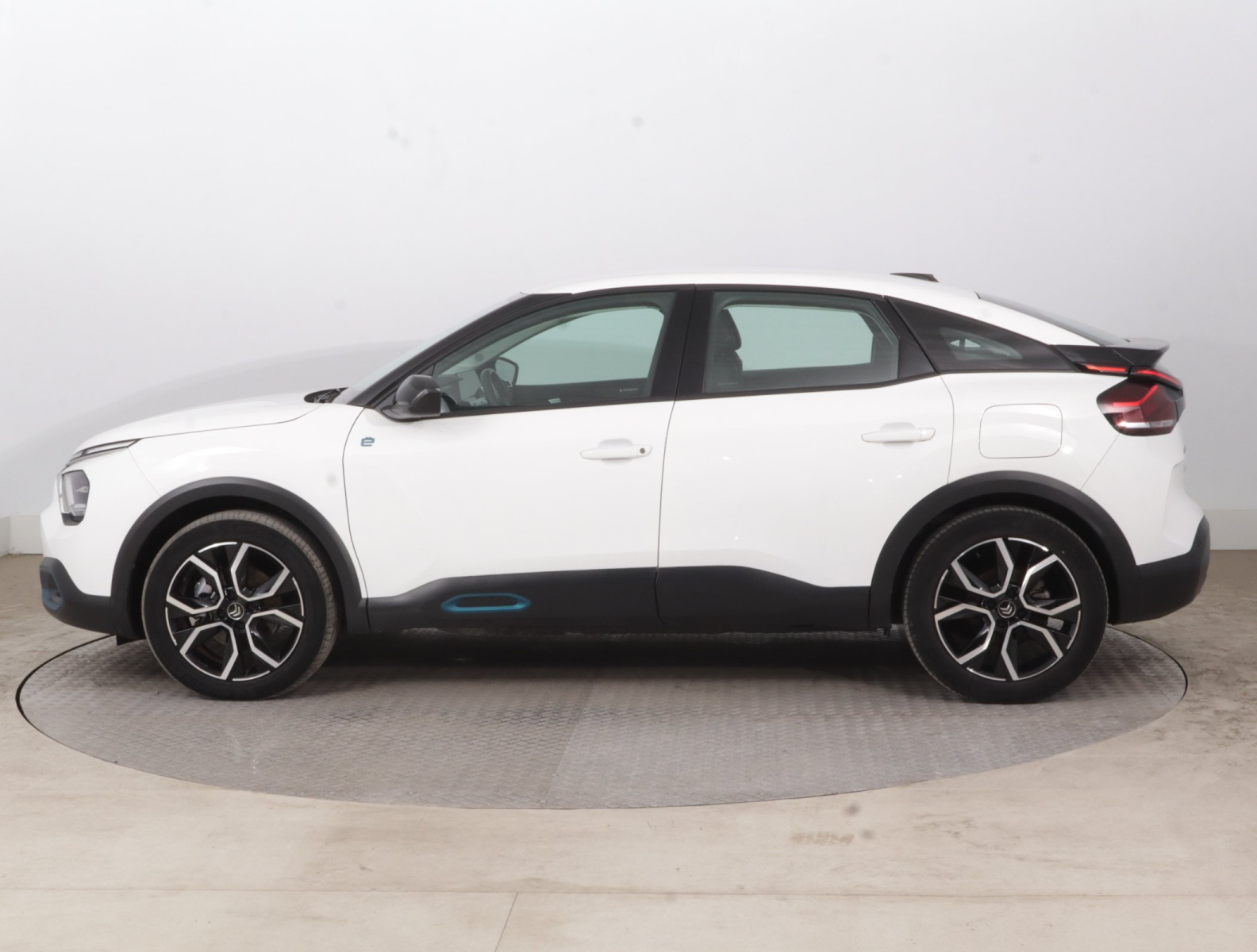 Citroen e-C4 50 kWh, 2022 4