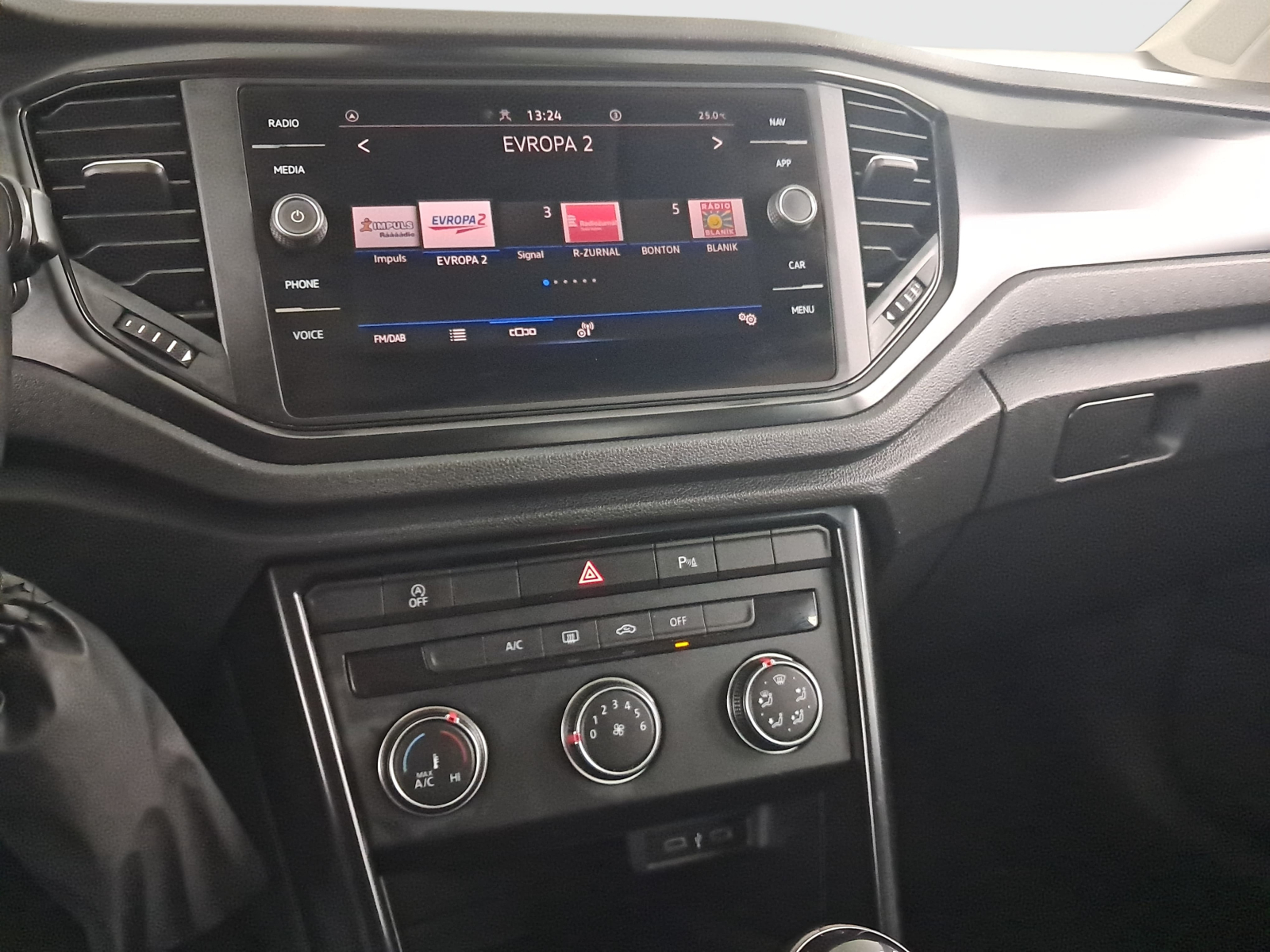 Volkswagen T-Roc - 2021