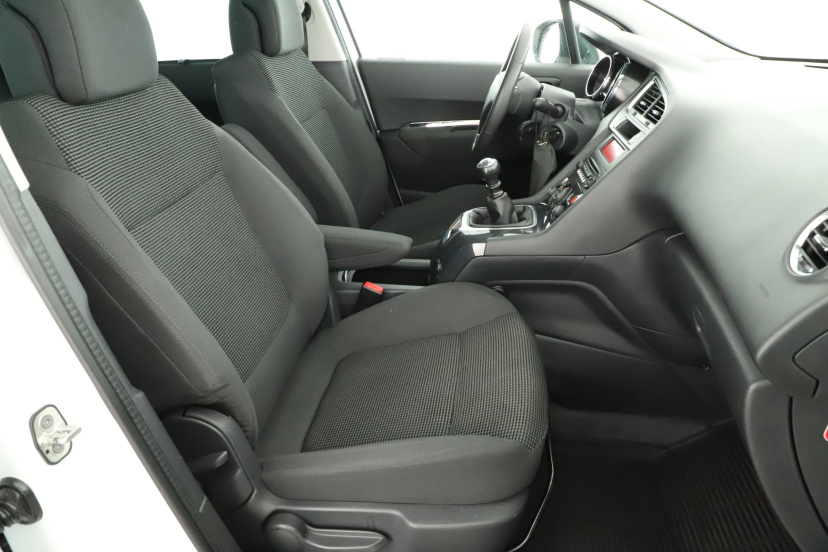 Peugeot 5008, 2016