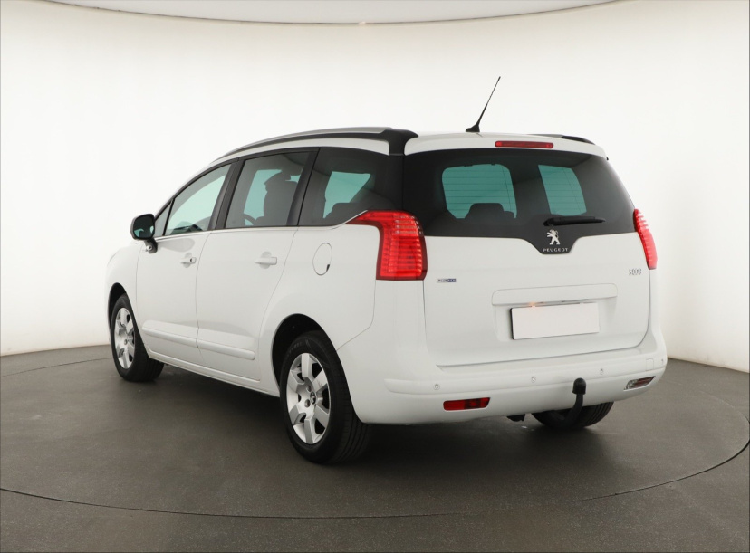 Peugeot 5008, 2016