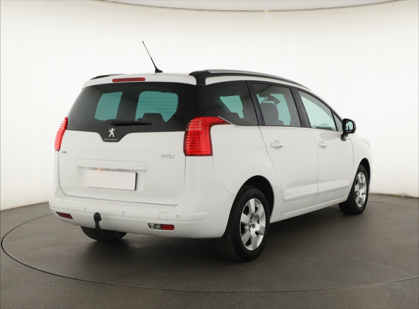 Peugeot 5008, 2016