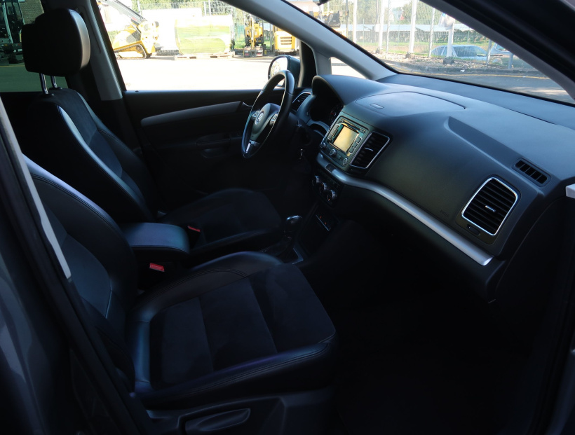 Volkswagen Sharan, 2013