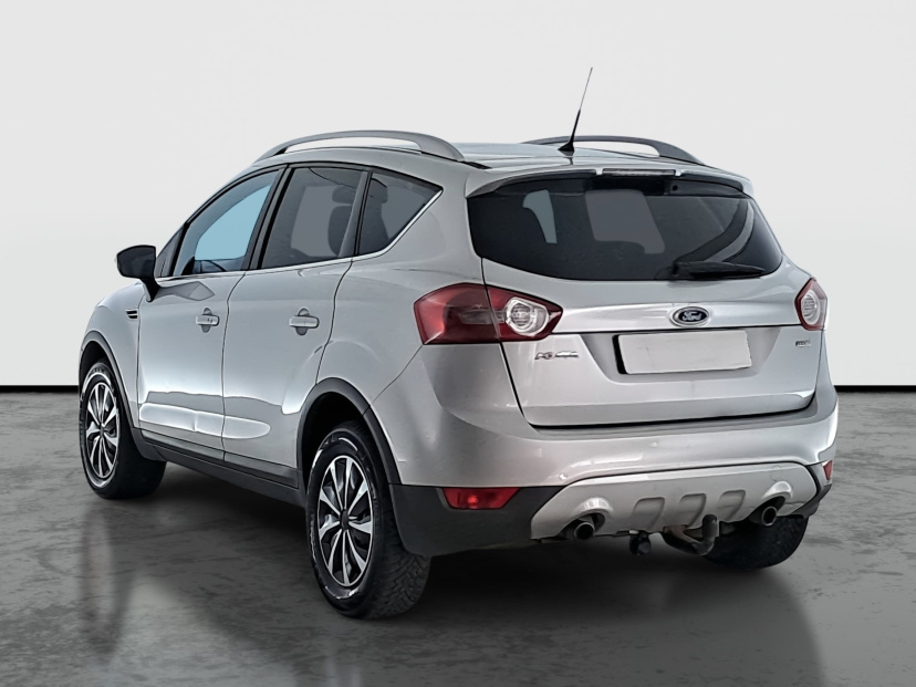Ford Kuga, 2010