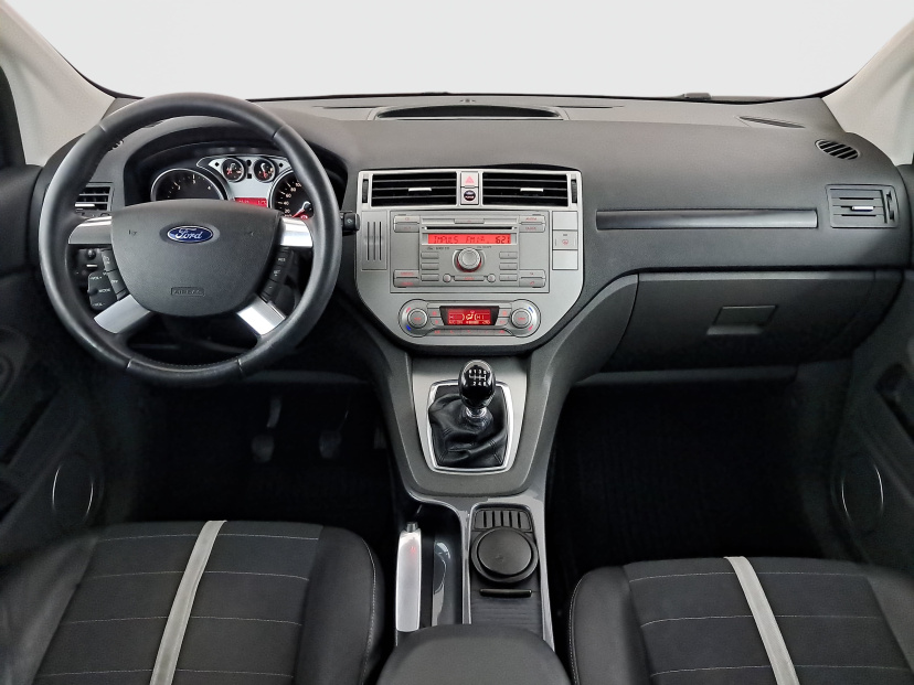 Ford Kuga, 2010