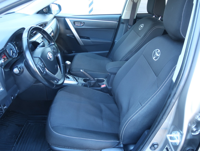Toyota Corolla, 2016