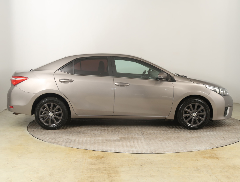 Toyota Corolla, 2016