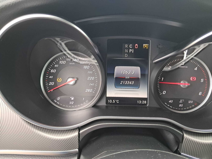 Mercedes-Benz V, 2015