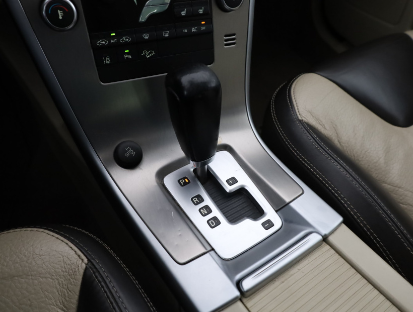 Volvo XC60, 2010