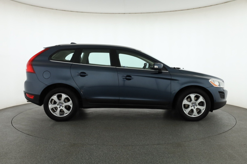 Volvo XC60, 2010