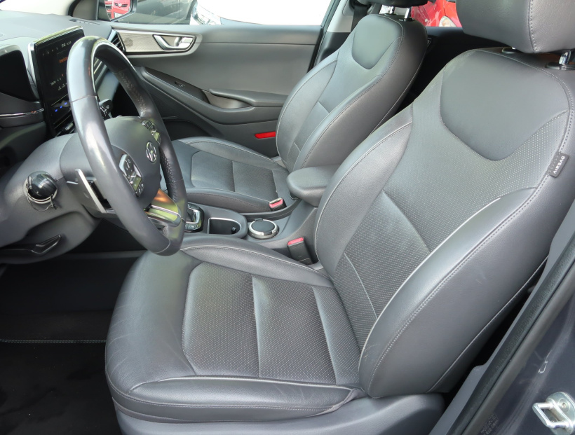 Hyundai Ioniq, 2020