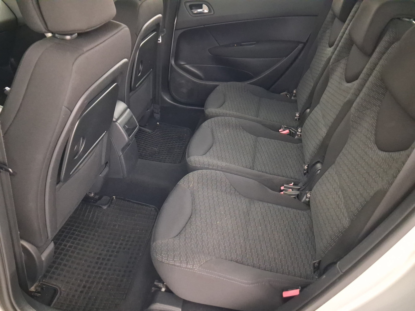 Peugeot 308, 2009