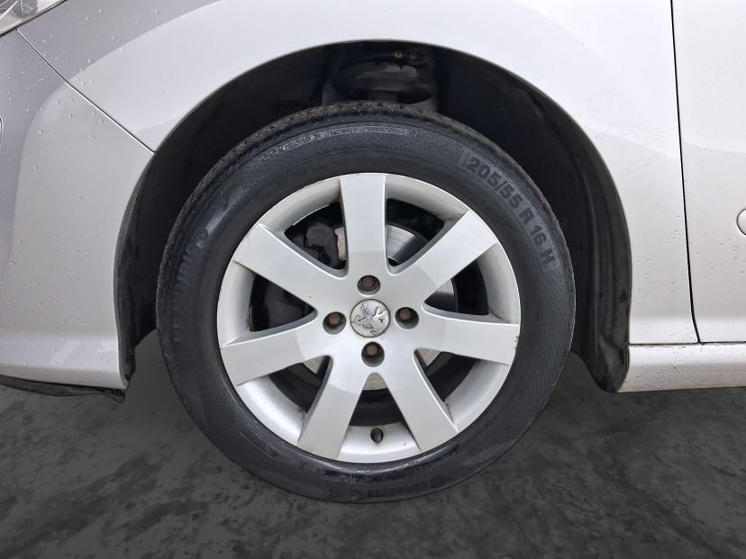 Peugeot 308, 2009