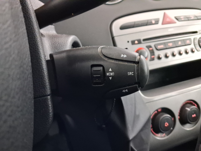 Peugeot 308, 2009