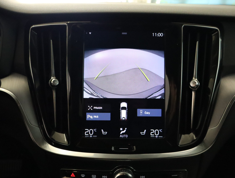 Volvo V60 Cross Country, 2021